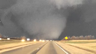 Violent Fairdale, IL wedge tornado 04/09/2015