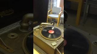 Vintage record player donated to Nightingale House