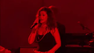 Rihanna   Man Down (Um Popa Pum) LIVE @ Rock in Rio Brazil 2015