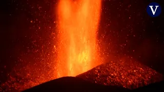 El volcán de La Palma entra en fase explosiva extrema y fuerza más evacuaciones