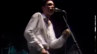 Talking Heads Live Wembley 1982 (3-12) Once In A Lifetime