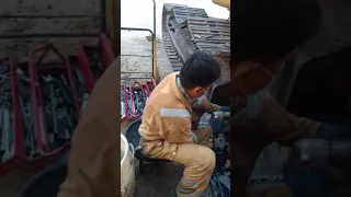 Disassemble of Final drive Caterpillar excavator 320DL Part 3..