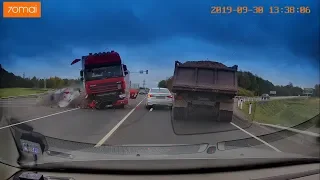 Подборка ДТП / Осень 2019/ Часть 285 - Car Crash Compilation - Part 285