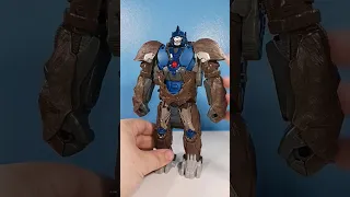 The best gimmicky Transformer in YEARS. Smash Change Rise of the Beasts Optimus Primal