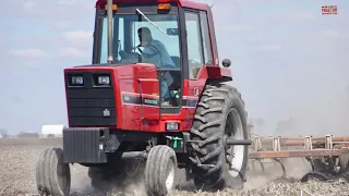 TRACTORS at Work: International 3288