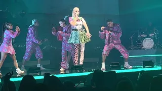 Anne-Marie - Way Too Long / Don’t Play Live, Dysfunctional Tour Dublin 03/05/2022