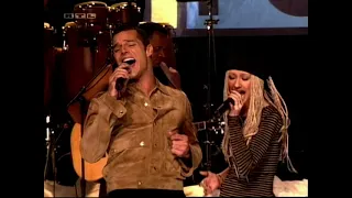 Christina Aguilera and Ricky Martin - Nobody Wants To Be Lonely (Live from Top of the Pops) 2001