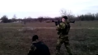 Ожесточенный бой в Станице Луганской, ранены 2 военных и 1 гражданский