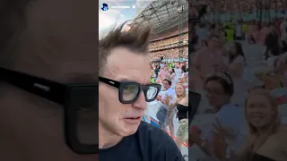 Mark Hoppus trolling Taylor Swift fans at the Eras Tour next door to blink-182's concert in Sydney