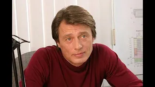 Анатолий Лобоцкий - российский актер театра и кино.