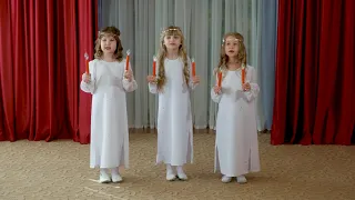 Детская Рождественская песня "Восковые свечечки"