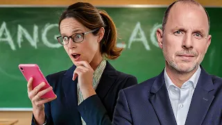 Lehrerin meldet explizites Video von Schülerin & riskiert Karriere | Anwalt Christian Solmecke