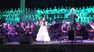 "Прекрасное далеко".Исп.Виолетта Сабаева.300 лет Омску,концерт на площади победы.