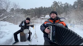 ♫ ♫ Погадай мне , мама на баяне