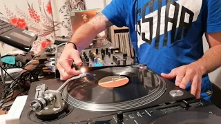 Untitled MP4 Classic House Vinyl Mix by DjBelényesi