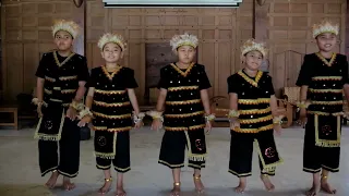 Wonderland Indonesia Dance by SISWA SDMUDABO KELAS IV C 2023