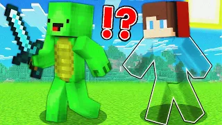 JJ Became INVISIBLE And Did Funny Pranks on Mikey - in Minecraft Maizen!