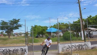 Jose torres bmx  vienvenida a black goose