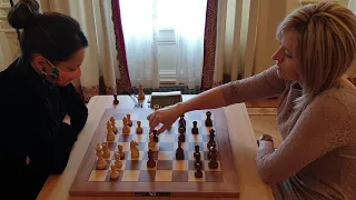 GM  Kosteniuk (Russia) - GM Zhukova (Ukraine) FF Blonde-Brunette Match