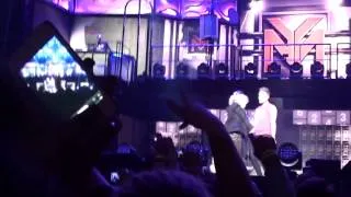 Im Legit- Nicki Minaj with Fan Live At Melbourne, 5th December 2012