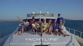 Luxury Yacht Sunday Funday in Mykonos | YachtLife - Luxury Yacht Charters