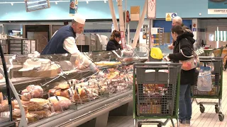 Hypermarché Cora de Forbach : pas de pénurie... - TV8 Moselle-Est