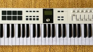 Novo Controlador Arturia Keylab Essential 61 MK3 (Unboxing e Review)