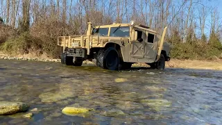 HMMWV vs small creek OFF-ROAD #hmmwv #hummer #hummerh1 #v8 #humvee