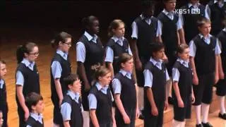 "Parlez-moi de la mer" (Les Petits Chanteurs de Saint-Marc)