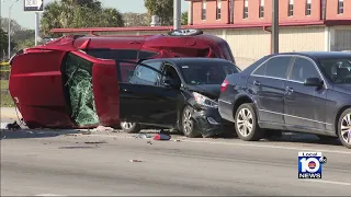 Miami-Dade police pursuit of Louisville, Kentucky homicide suspect ends in crash