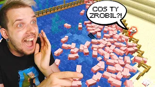 WRZUCIŁEM MU WSZYSTKIE ŚWINIE DO WODY PRANK! w MINECRAFT