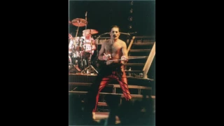 We Are The Champions (Queen - Live in Sun City: 10/19/1984)