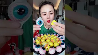 EATING EYEBALL JELLY & YELLOW JELLY ASMR MUKBANG QUICKLY EATING