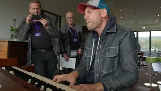 Lutz Krajenski im Hammond Nostalgie Club beim Tastenfestival 2022