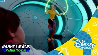 Gabby Duran Alien Total: Cómo entretener a un extraterrestre | Disney Channel Oficial