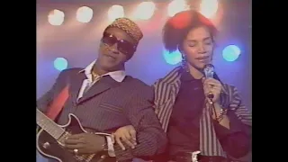 Womack & Womack Live Thames Meltdown (1987)