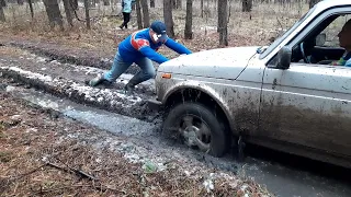 2 Нивы, Дастер и УАЗ битва в грязи!!! Как Дастер опять всех победил!! Часть 2.