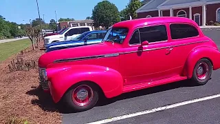 small car show at the church in Rincon