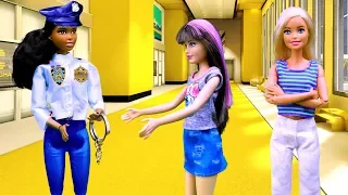 Barbie Girl Police Skipper Doll Arresting a Shoplifter In Dolls Store | Fun And Simple