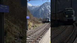 Train to Heaven ! #austria #hallstatt #unescoworldheritage #scenicview #bahn #beautiful