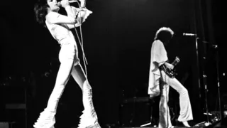 16. Queen - "Liar" (Live At The Hammersmith Odeon, 24 December 1975)