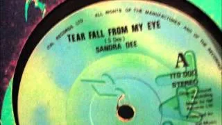 Sandra Dee  -  Tears fall from my eye. 1982  (12" Reggae/LoversRock)