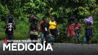 La peligrosa travesía de migrantes por la selva del Darién | Noticias Telemundo