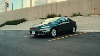 FORD FUSION HYBRID 2015 сравним с Toyota Camry