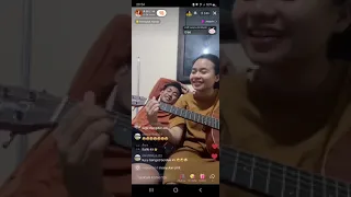 AULIA LIVE TIK TOK TERBARU HARI INI BARENG ADIK SAMBIL MAIN GITAR