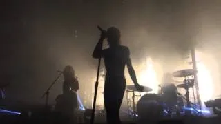 The Neighbourhood - Daddy Issues (NEW SONG) [LIVE]