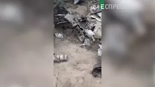 Russian Chopper shot down by Ukraine video of the crash site of a downed Russian Mi-8 helicopter