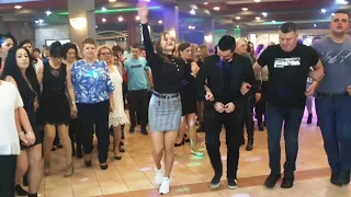 😻 Kolo za Sajru romanijsku Vilu - Hiljadu žena - Fis Vitez - Razbe Bend - YouTube Bosanski teferič