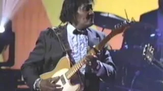 BB king - Eric Clapton  - Albert Collins - Buddy Guy  - Jeff Beck. Live apollo hall fame 1993