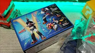 Unboxing//Bandai Voltes 5